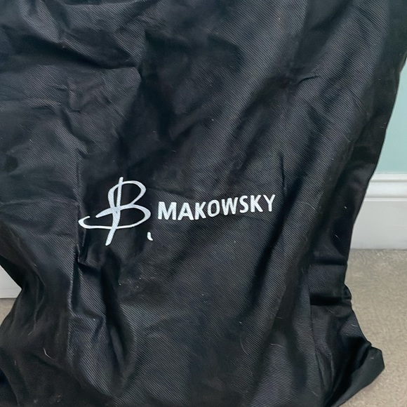 B.makowsky genuine leather shoulder bag purse. Never used. - Picture 4 of 4